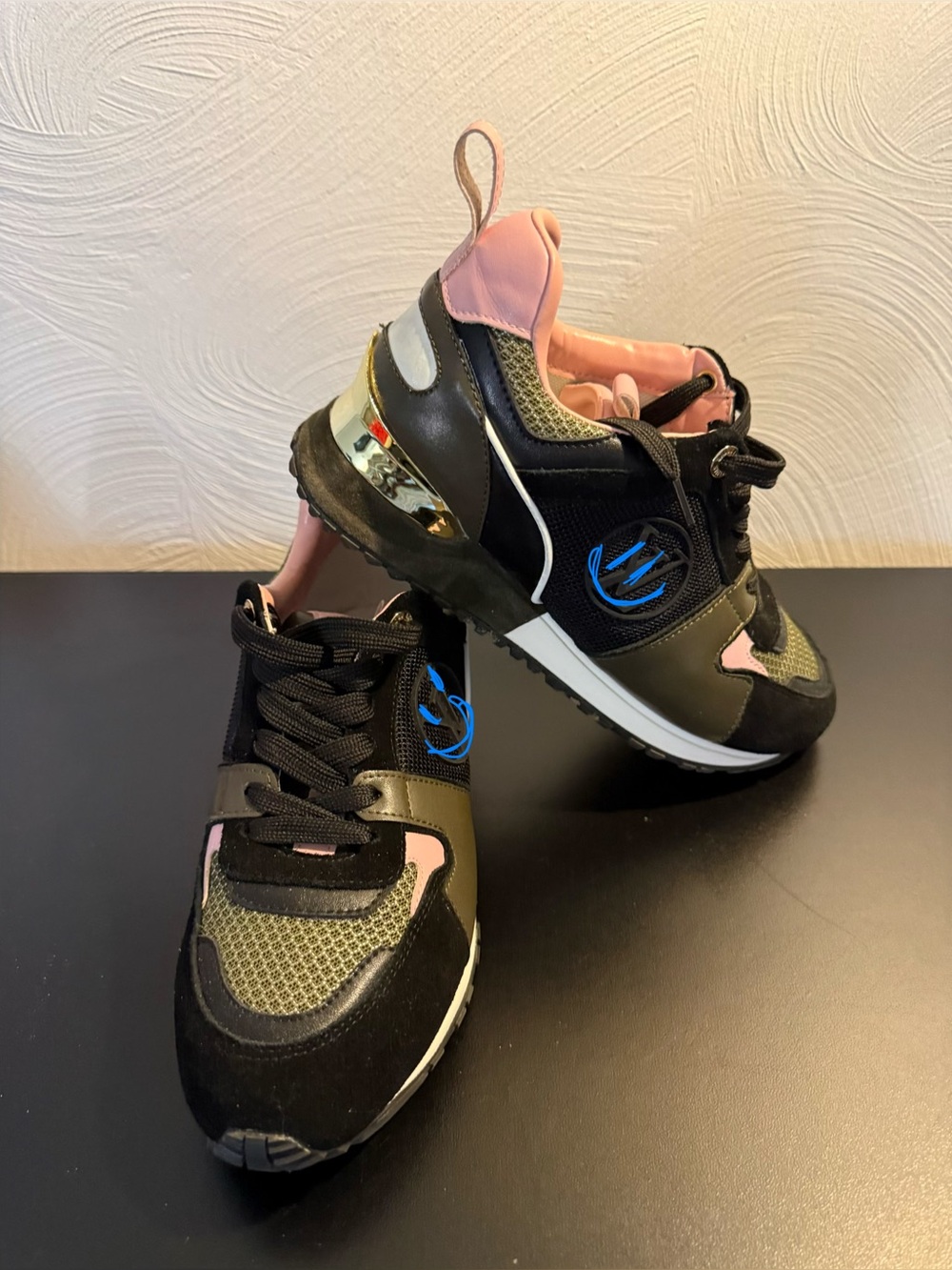 Women’s Fashion Sneakers